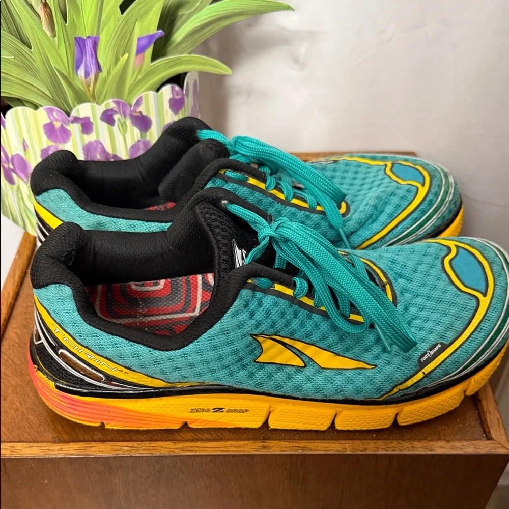 Altra Women’s Torin 2.0 Running Shoes in Parrot Blue and Yellow Size 10
